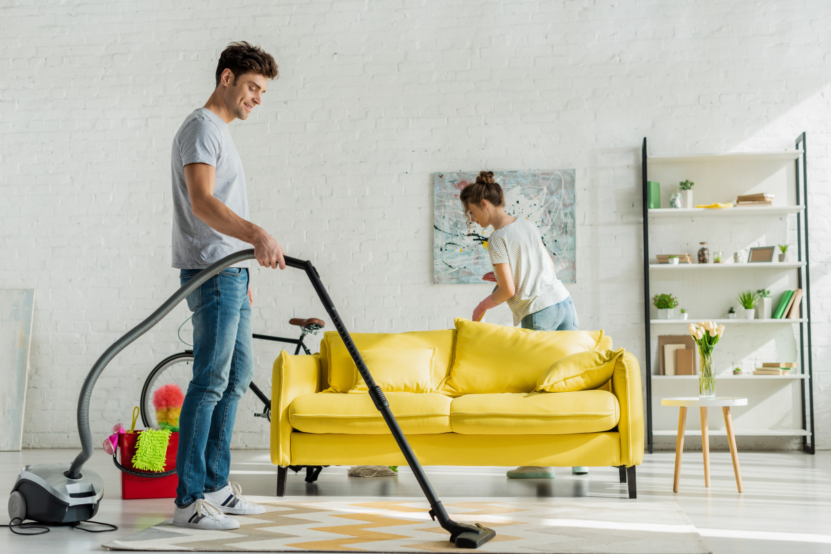 Karamanlı Bayan Temizlikçi